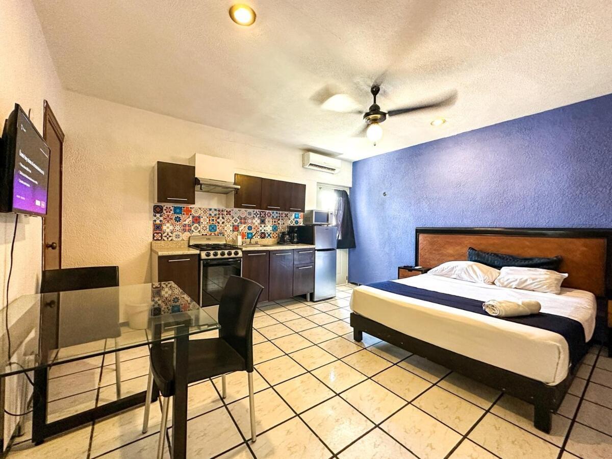 Espacio Creado Para 3 Personas Con Piscina Mérida Exteriér fotografie