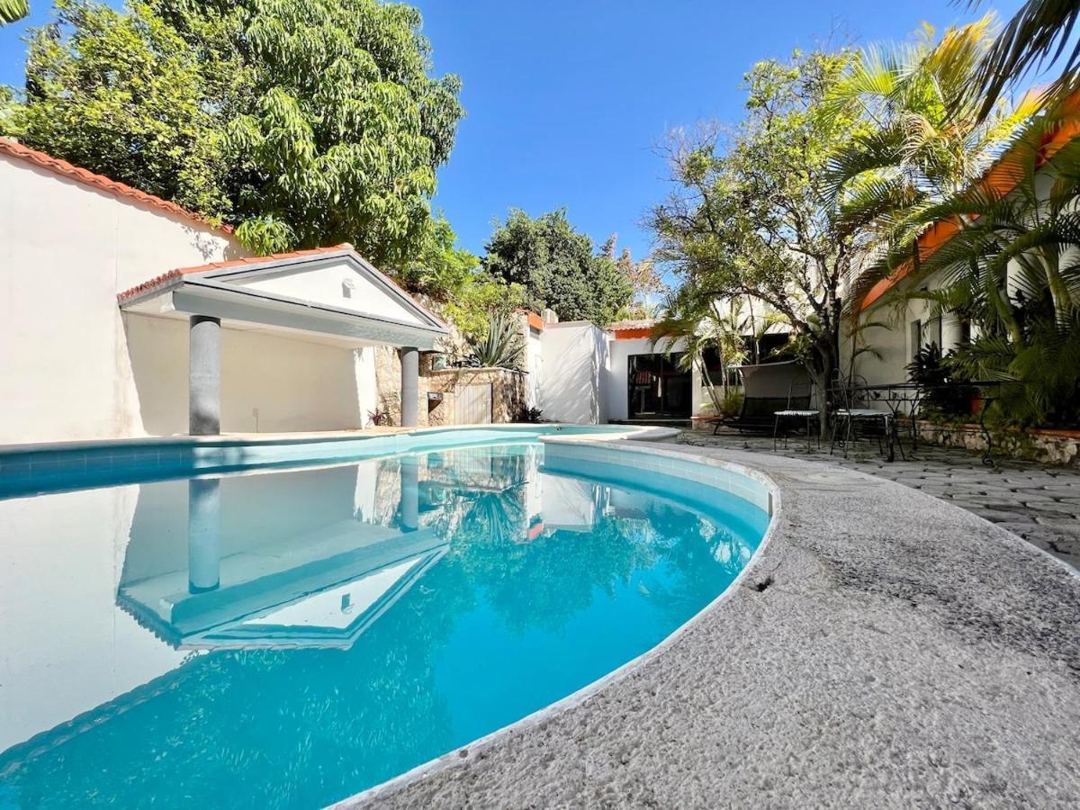 Espacio Creado Para 3 Personas Con Piscina Mérida Exteriér fotografie